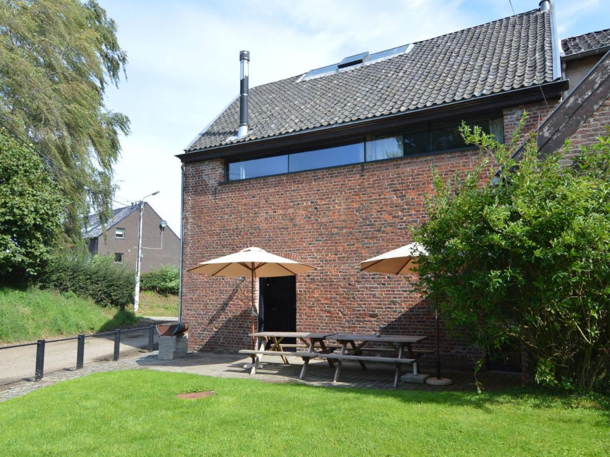 Spacious House In A Farm Located In The Bucolic Teuven Exterior foto